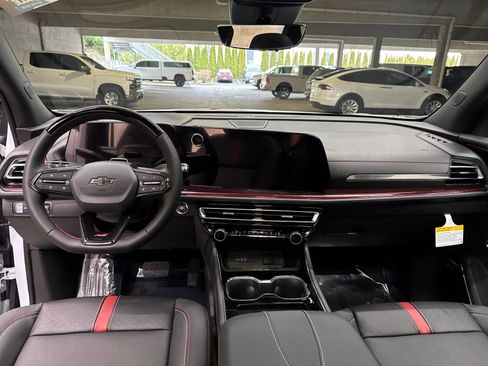 New 2026 Chevrolet Traverse RS image 25