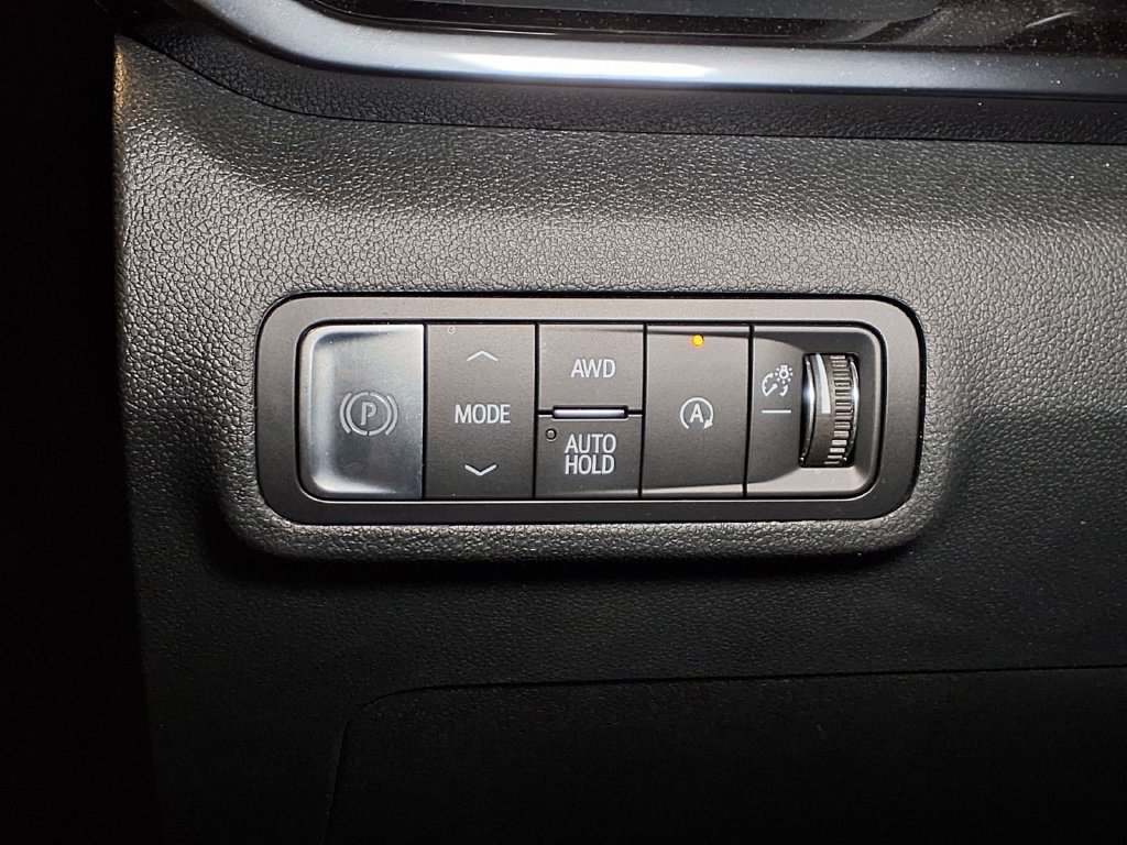 Used 2026 GMC Terrain AT4 w/ Convenience Package III AWD/4WD image 13