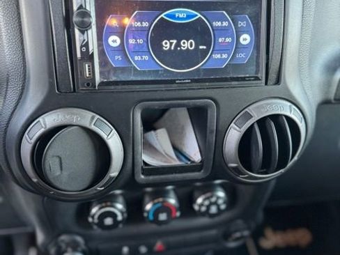 Used 2012 Jeep Wrangler Sport image 9