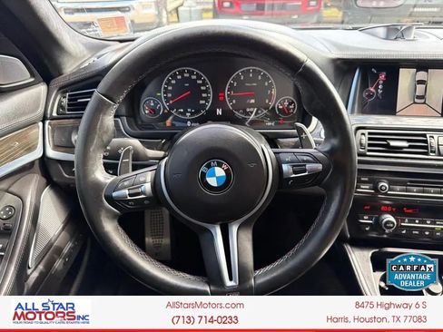 Used 2015 BMW M5 RWD image 25