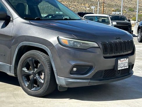 Used 2021 Jeep Cherokee Latitude Plus image 15