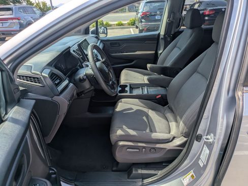 Used 2021 Honda Odyssey EX image 17