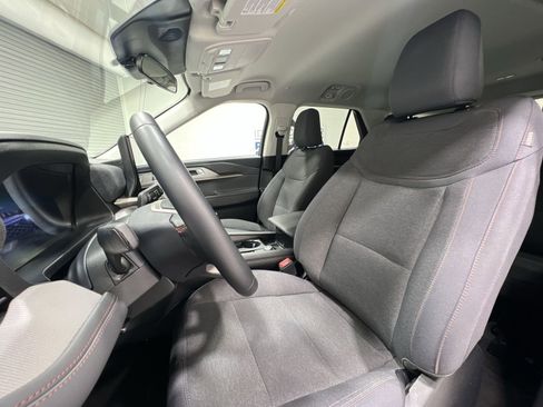 Used 2025 Ford Explorer Active image 11