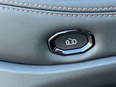 New 2026 Jeep Cherokee Limited AWD/4WD image 11