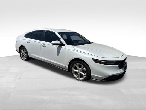 Used 2024 Honda Accord LX image 17