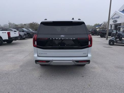 Used 2025 Ford Expedition Max Platinum w/ Platinum Ultimate Package image 6