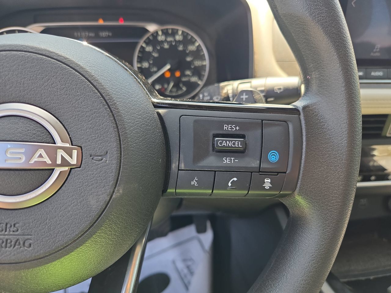 Used 2023 Nissan Rogue SV FWD image 19
