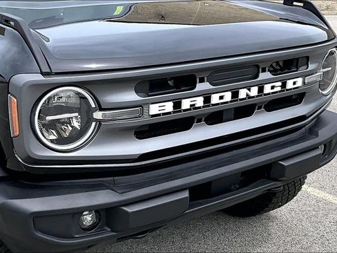 Certified 2024 Ford Bronco Big Bend w/ Sasquatch Package AWD/4WD image 29