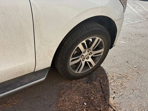 Used 2022 Ford Expedition Max Limited image 12