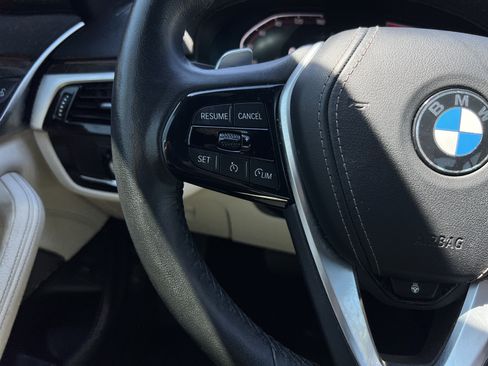 Used 2023 BMW 530i w/ Premium Package RWD image 19