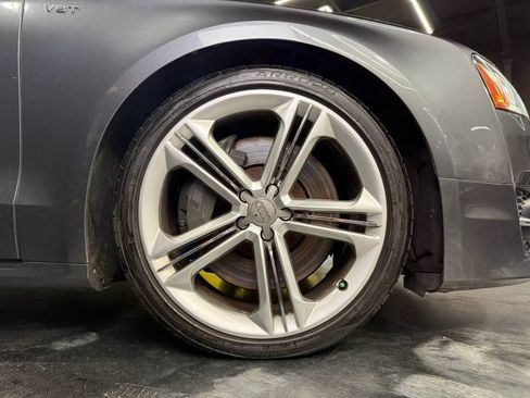 Used 2015 Audi S8 w/ S8 Driver Assistance Package AWD/4WD image 28