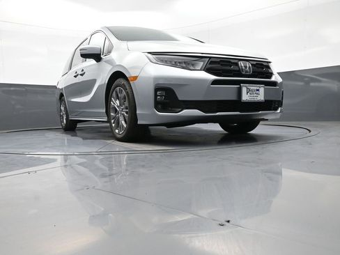 Certified 2025 Honda Odyssey Touring image 31