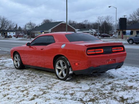 Used 2017 Dodge Challenger SXT w/ Super Sport Group (SS/T) image 5