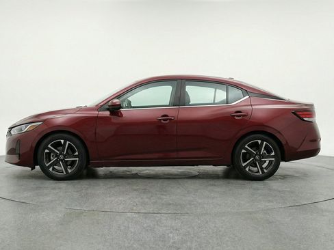 Used 2025 Nissan Sentra SV FWD image 5