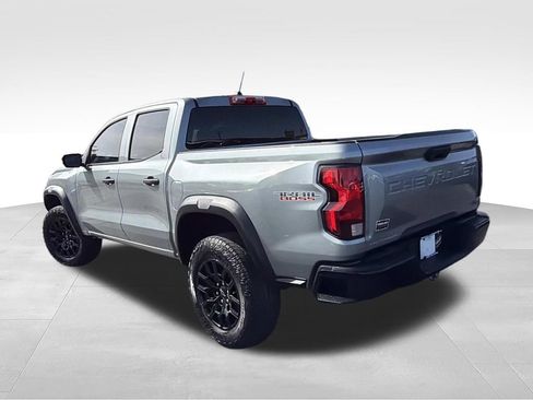 Used 2023 Chevrolet Colorado Trail Boss AWD/4WD image 5