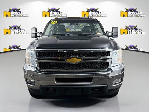 Used 2014 Chevrolet Silverado 2500 LTZ AWD/4WD image 2