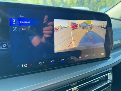 New 2026 Chevrolet Traverse LT w/ Sun and Wheel Package image 45