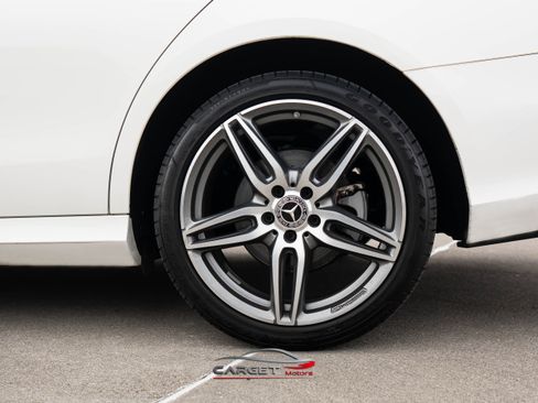 Used 2018 Mercedes-Benz E 300 4MATIC w/ Premium 1 Package image 12