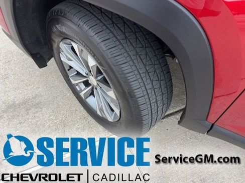Used 2025 Chevrolet Equinox LT w/ Convenience Package II FWD image 11