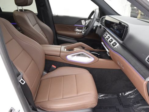 Certified 2025 Mercedes-Benz GLE 450 4MATIC image 16