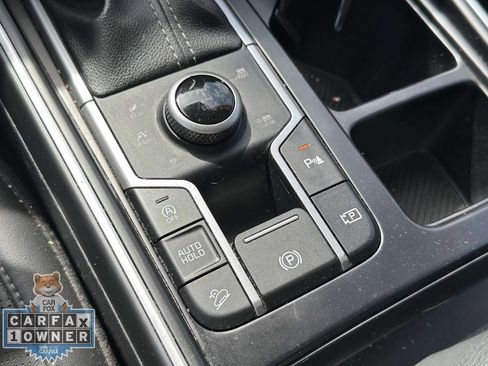 Used 2024 Kia Sorento S AWD/4WD image 36