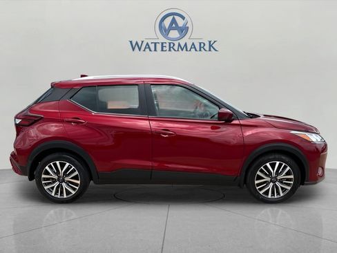 Certified 2024 Nissan Kicks SV FWD image 9