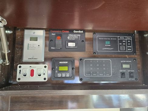 Used 2016 Mercedes-Benz Sprinter 3500 image 29