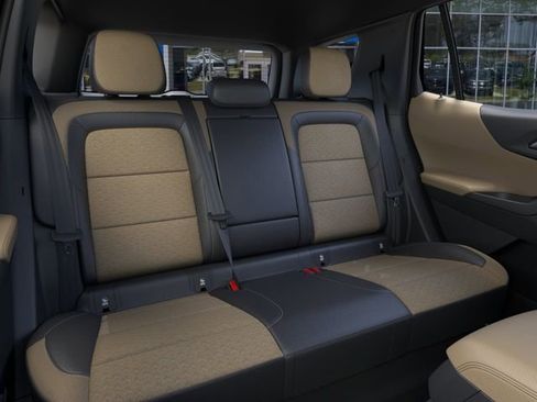 New 2026 Chevrolet Equinox ACTIV w/ Convenience Package III FWD image 17