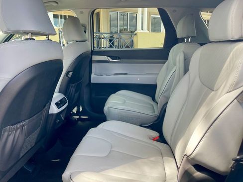 Used 2025 Hyundai Palisade SEL image 12