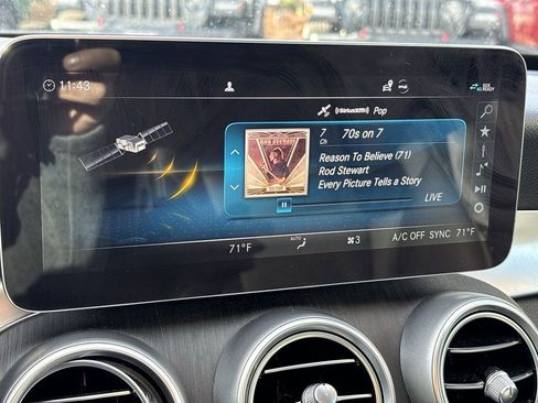 Used 2021 Mercedes-Benz C 300 4MATIC Sedan image 12