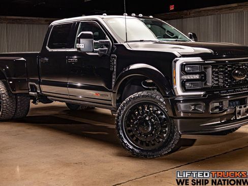 Used 2026 Ford F450 Platinum w/ FX4 Off-Road Package image 1