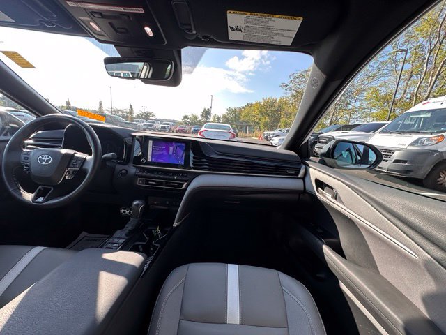 Used 2025 Toyota Camry SE w/ Convenience Package FWD image 28