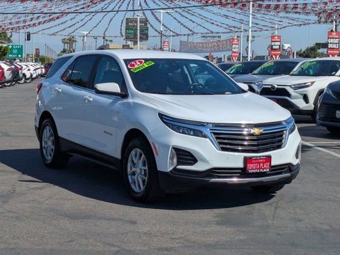 Used 2024 Chevrolet Equinox LT image 3