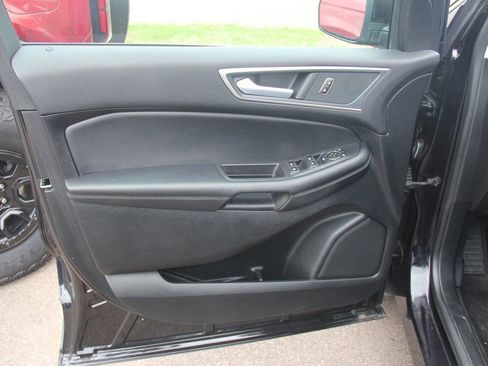 Certified 2024 Ford Edge SEL w/ Convenience Package AWD/4WD image 24