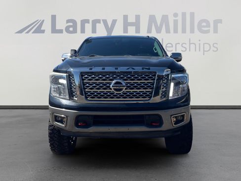 Used 2017 Nissan Titan Platinum Reserve AWD/4WD image 8