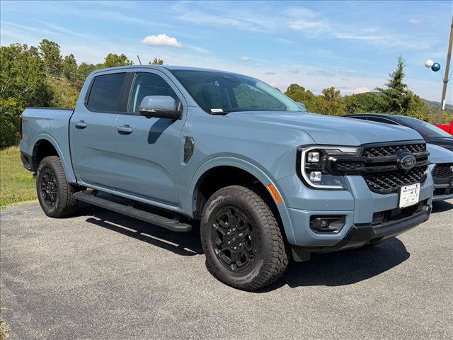 Used 2025 Ford Ranger Lariat w/ FX4 Off-Road Package AWD/4WD image 3