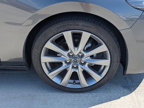 Used 2025 MAZDA MAZDA3 s FWD image 3