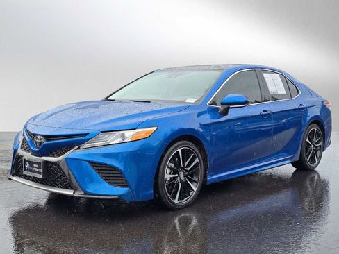 Used 2020 Toyota Camry XSE w/ Carpet Mat Package image 7