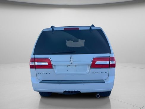 Used 2010 Lincoln Navigator 4WD image 9