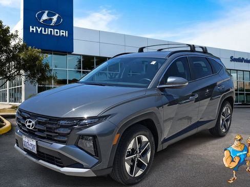 Certified 2025 Hyundai Tucson SEL FWD image 1