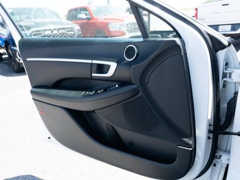 Used 2025 Hyundai Sonata SEL FWD image 28