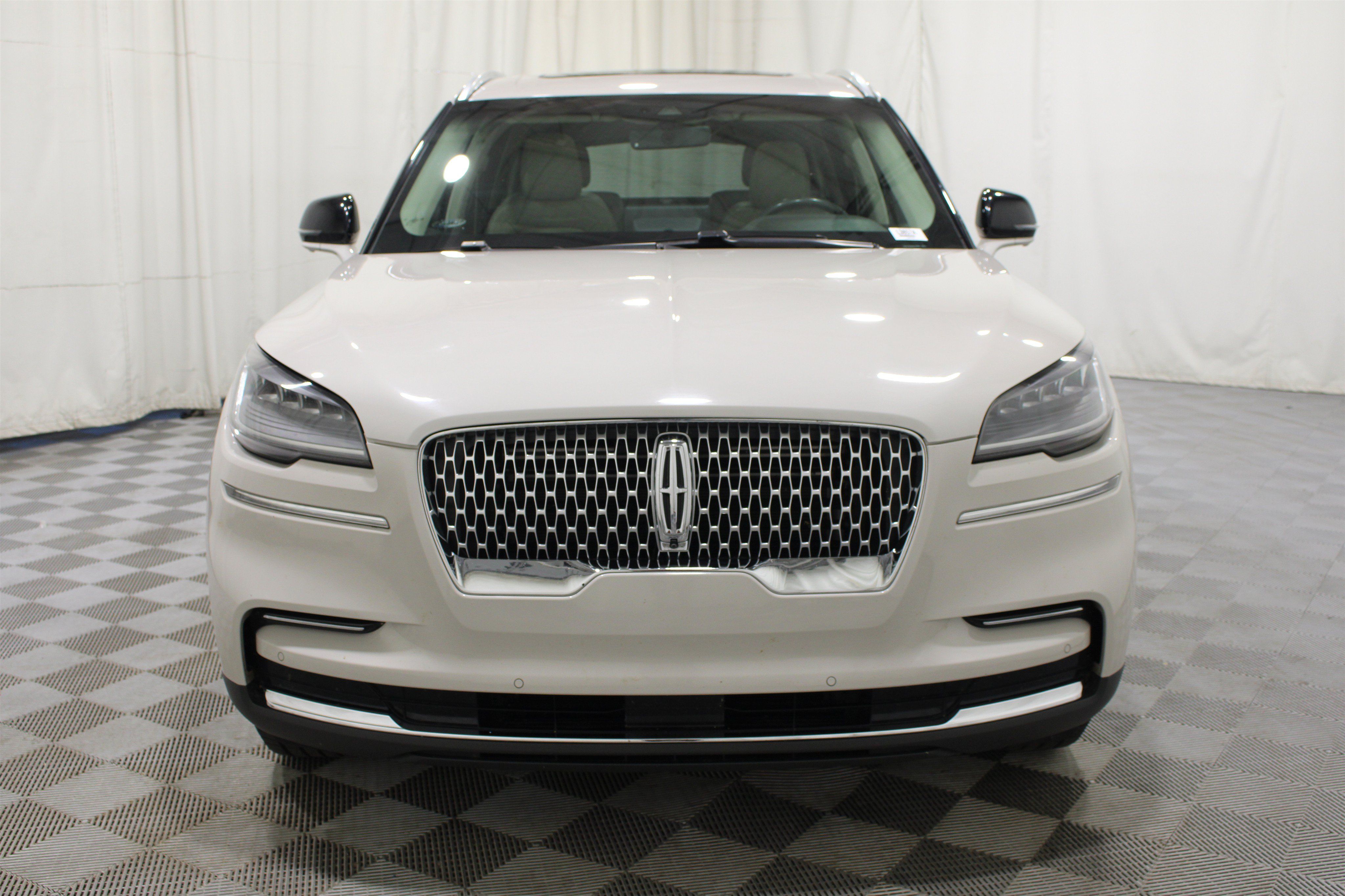 Used 2022 Lincoln Aviator Reserve w/ Elements Package Plus AWD/4WD image 36