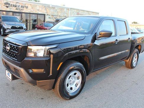 Used 2023 Nissan Frontier S AWD/4WD image 3