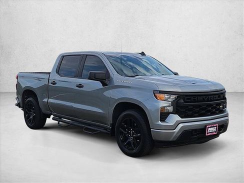 Certified 2025 Chevrolet Silverado 1500 Custom RWD image 3