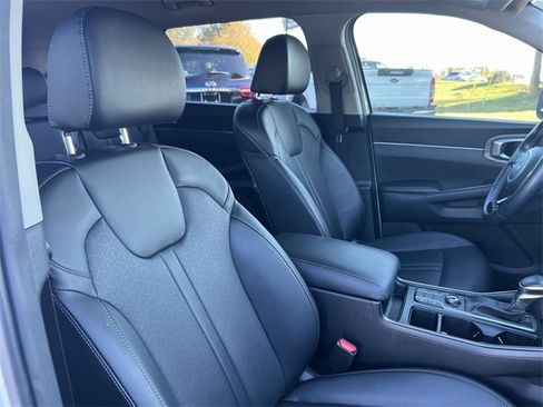 Certified 2023 Kia Sorento S image 25