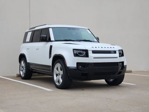 New 2026 Land Rover Defender 110 X-Dynamic SE image 2