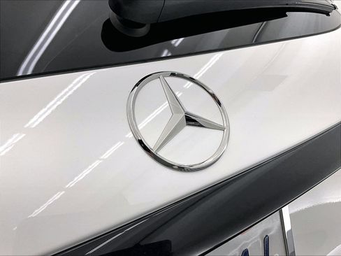 Certified 2024 Mercedes-Benz GLC 300 image 32