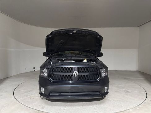 Used 2017 RAM 1500 Express image 11