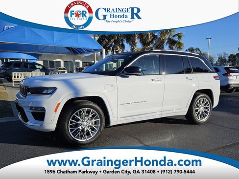 Used 2024 Jeep Grand Cherokee Summit w/ Luxury Tech Group V image 1