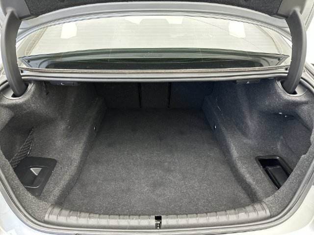 Used 2019 BMW 530i xDrive AWD/4WD image 24